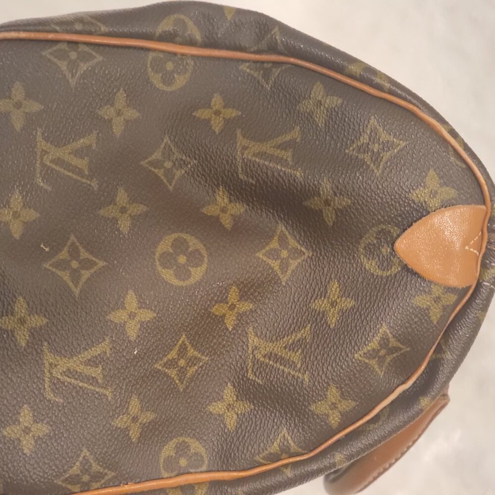 Louis Vuitton - Speedy 30 Authentic, Lightly Used, Pristine Interior - Picture 8 of 8